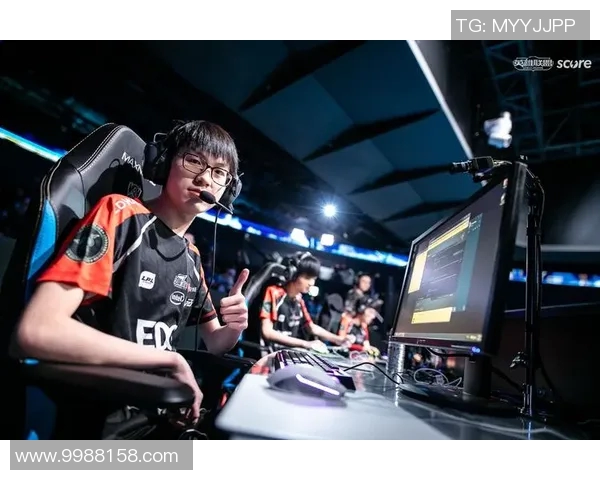 CSGO战术解析:深入探讨EDG战队的战术布局与团队协作 CSGO战术解析:深入探讨EDG战队的战术布局与团队协作