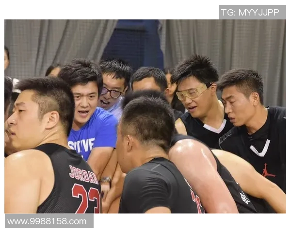 广州篮球队转型升级新纪元探索团队协作与战术创新的深度融合